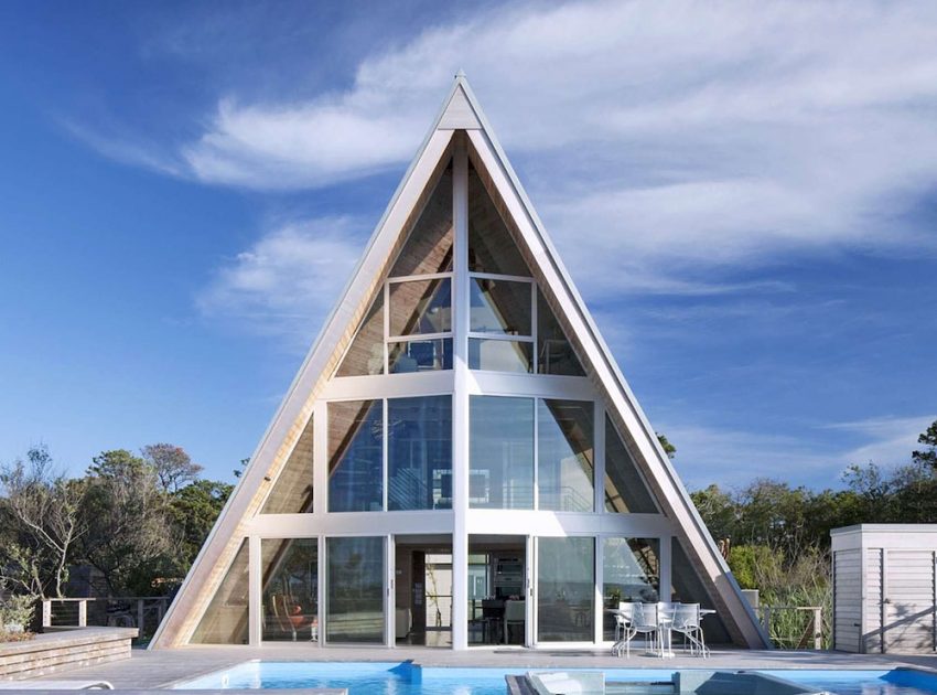 A 1960s Beach Home Turned into Spectacular Modern House on Fire Island by Bromley Caldari Architects (2)