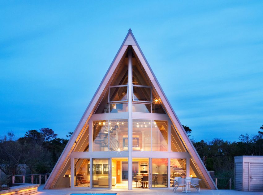 A 1960s Beach Home Turned into Spectacular Modern House on Fire Island by Bromley Caldari Architects (26)