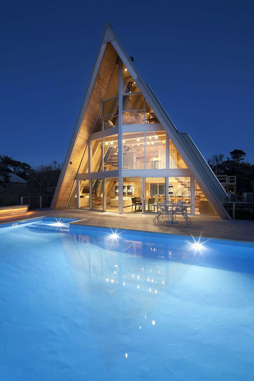 A 1960s Beach Home Turned into Spectacular Modern House on Fire Island by Bromley Caldari Architects (27)