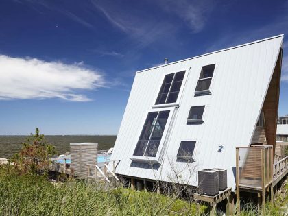 A 1960s Beach Home Turned into Spectacular Modern House on Fire Island by Bromley Caldari Architects (6)