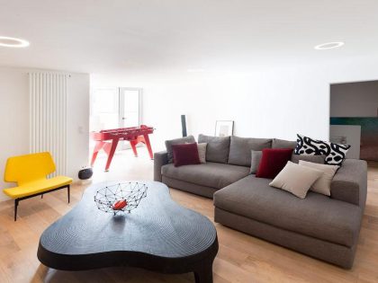 A Bright Modern Home with Stunning Staircase and Open Plan in Moscow by 4a Architekten (45)