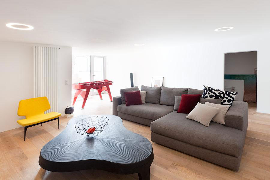 A Bright Modern Home with Stunning Staircase and Open Plan in Moscow by 4a Architekten (45)