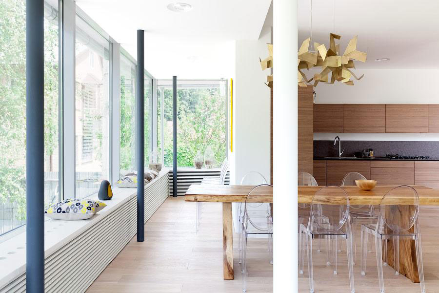 A Bright Modern Home with Stunning Staircase and Open Plan in Moscow by 4a Architekten (48)