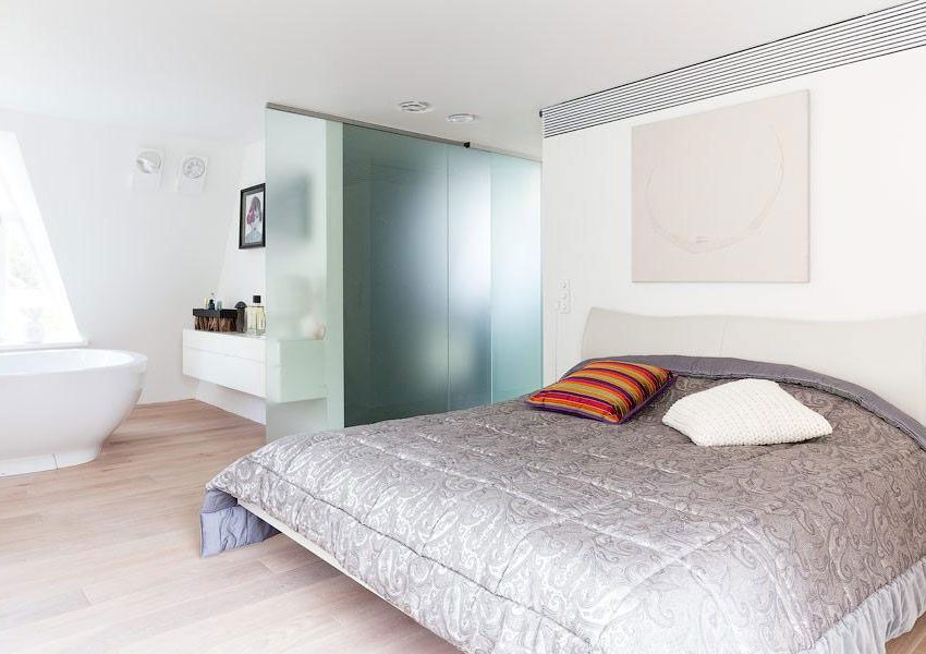 A Bright Modern Home with Stunning Staircase and Open Plan in Moscow by 4a Architekten (56)