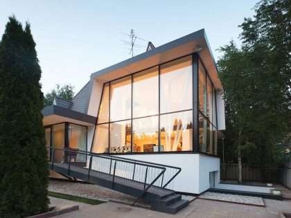 A Bright Modern Home with Stunning Staircase and Open Plan in Moscow by 4a Architekten (71)