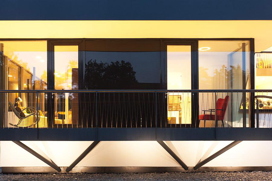 A Bright Modern Home with Stunning Staircase and Open Plan in Moscow by 4a Architekten (73)