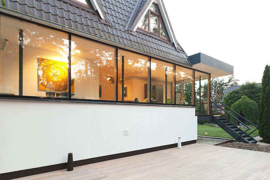 A Bright Modern Home with Stunning Staircase and Open Plan in Moscow by 4a Architekten (75)