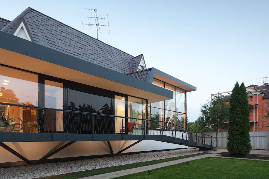 A Bright Modern Home with Stunning Staircase and Open Plan in Moscow by 4a Architekten (77)