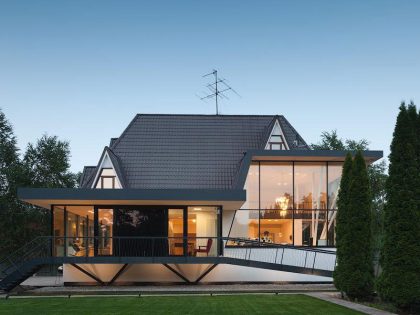 A Bright Modern Home with Stunning Staircase and Open Plan in Moscow by 4a Architekten (78)