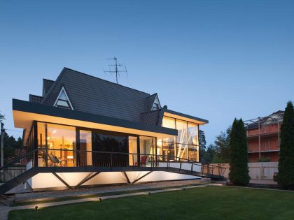 A Bright Modern Home with Stunning Staircase and Open Plan in Moscow by 4a Architekten (79)