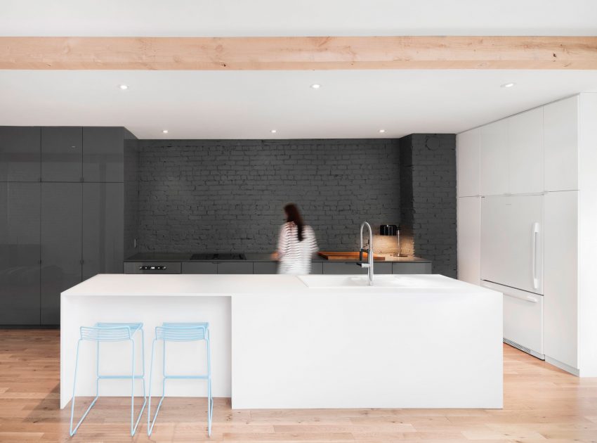 A 19th Triplex Transformed Into an Open, Light-Filled Loft Apartment in Montreal by Anne Sophie Goneau (5)