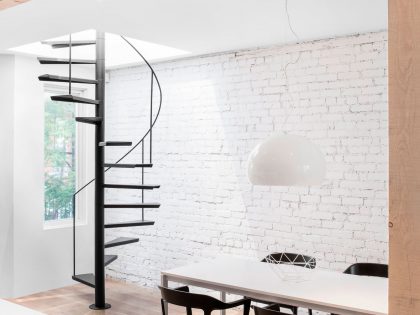 A 19th Triplex Transformed Into an Open, Light-Filled Loft Apartment in Montreal by Anne Sophie Goneau (7)