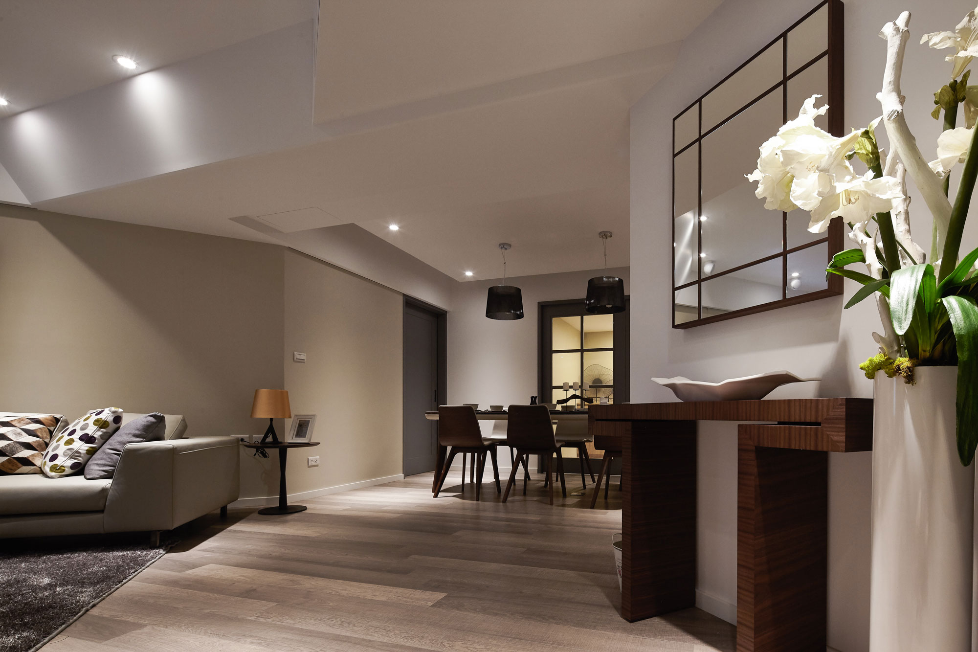 A 30-Year-Old Apartment Turned into a Bright Modern House in Taipei City by Alfonso Ideas (3)