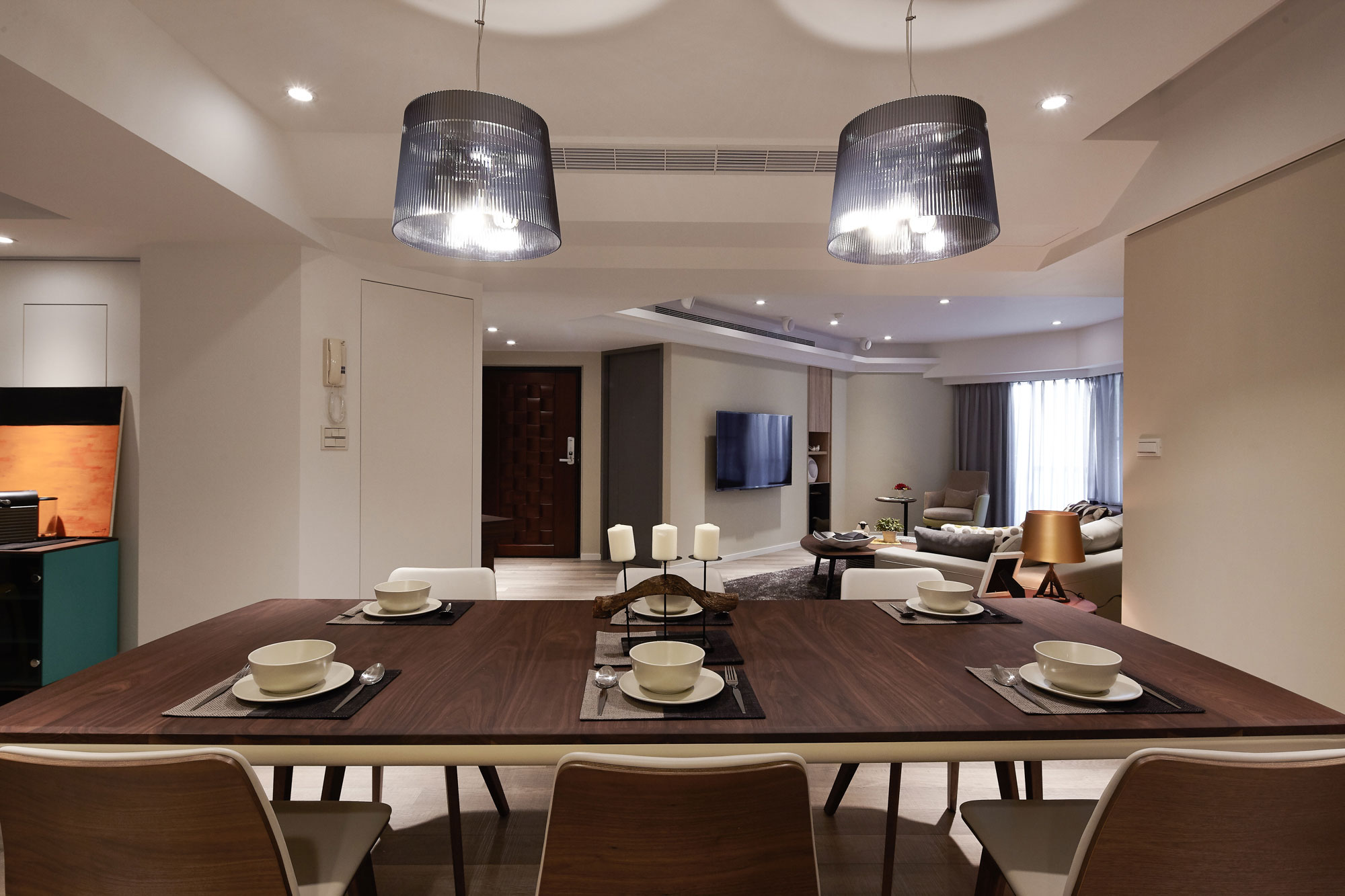 A 30-Year-Old Apartment Turned into a Bright Modern House in Taipei City by Alfonso Ideas (9)