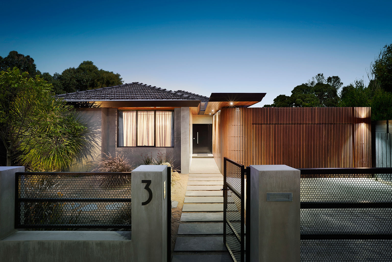 A 70s Home Transformed into a Striking Modern House in Caulfield, Australia by Finney (2)