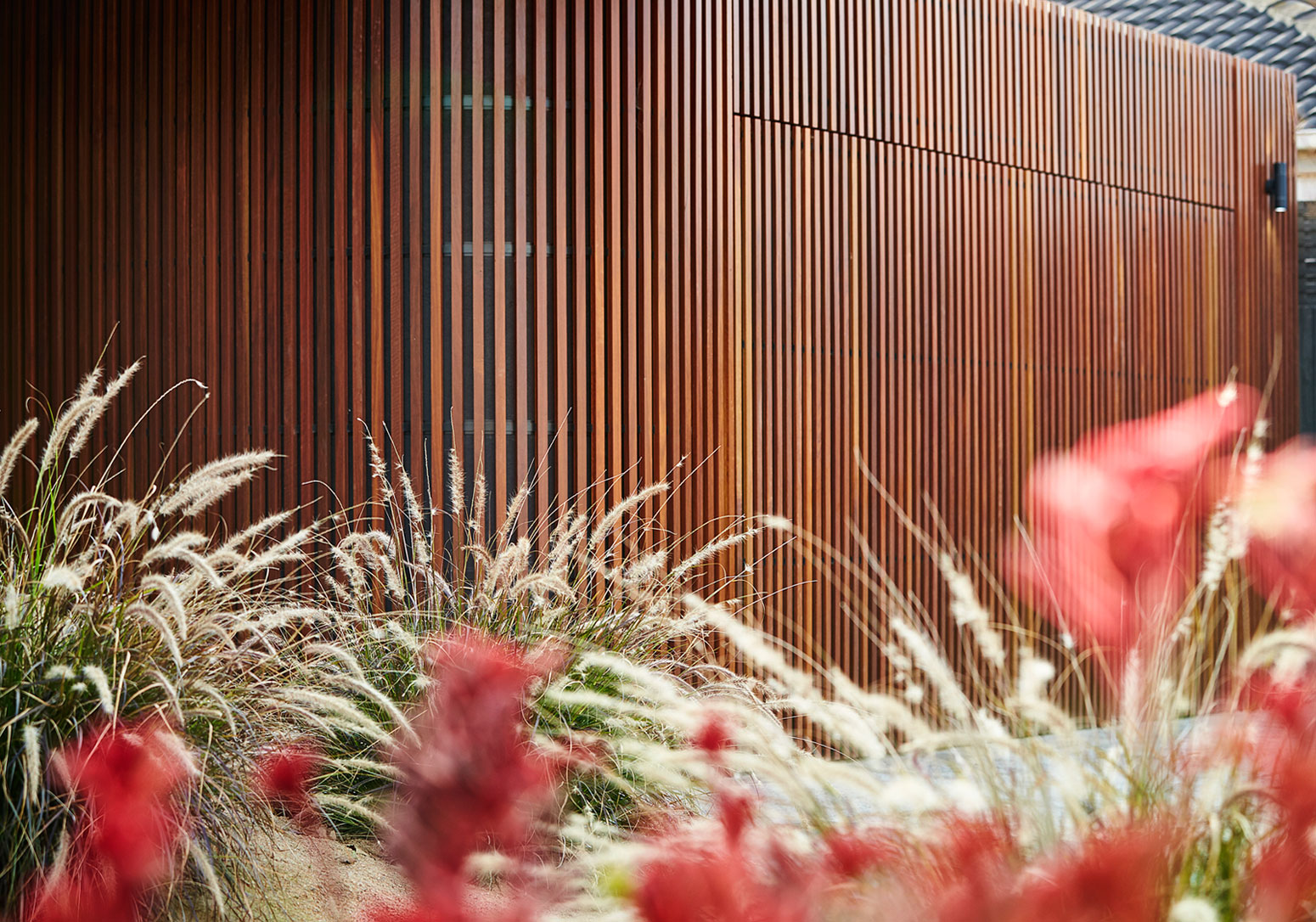 A 70s Home Transformed into a Striking Modern House in Caulfield, Australia by Finney (3)