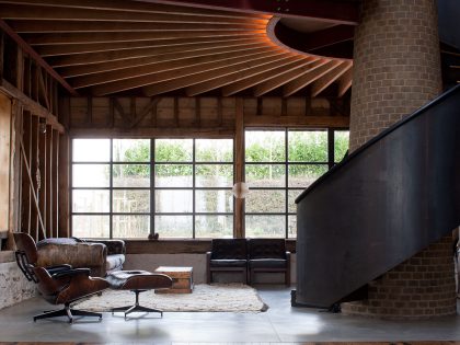 A Barn Transformed into a Beautiful Countryside Home in Folkestone, England by Liddicoat & Goldhill (13)