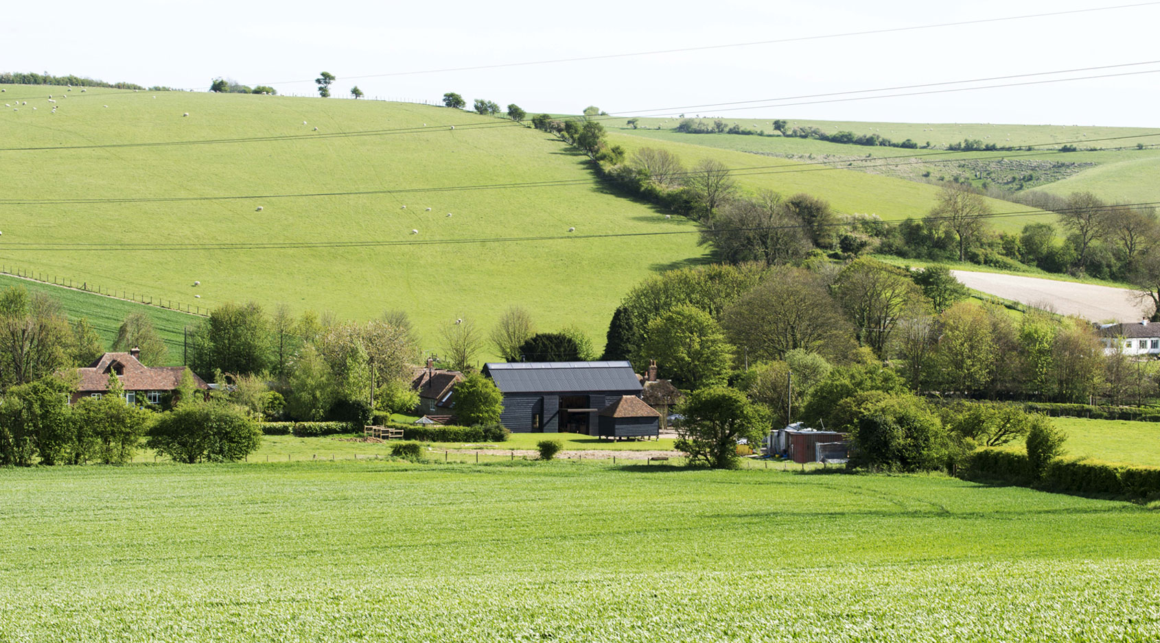 A Barn Transformed into a Beautiful Countryside Home in Folkestone, England by Liddicoat & Goldhill (31)