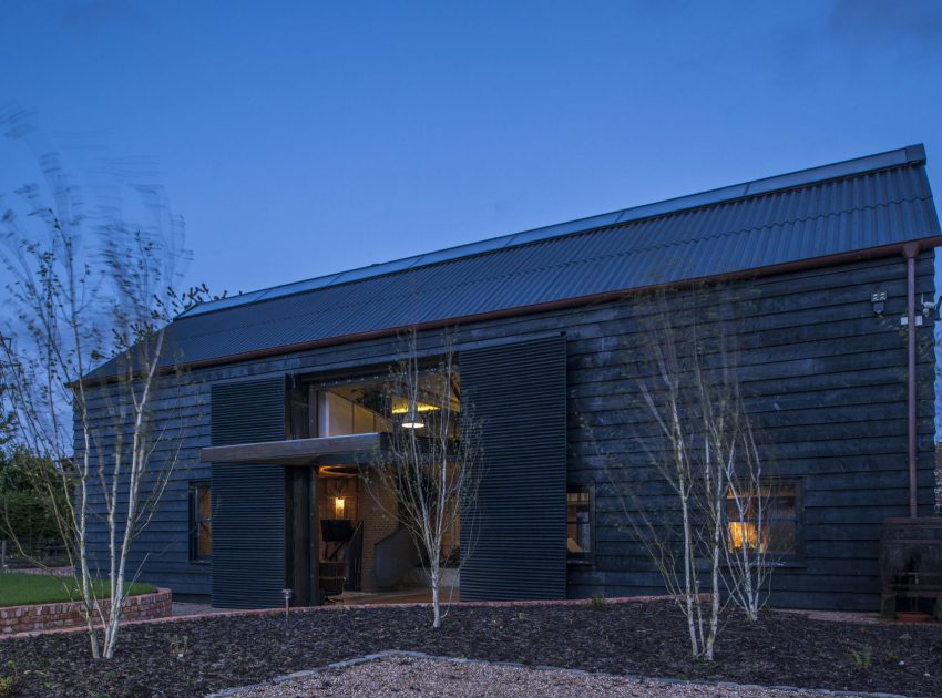 A Barn Transformed into a Beautiful Countryside Home in Folkestone, England by Liddicoat & Goldhill (34)