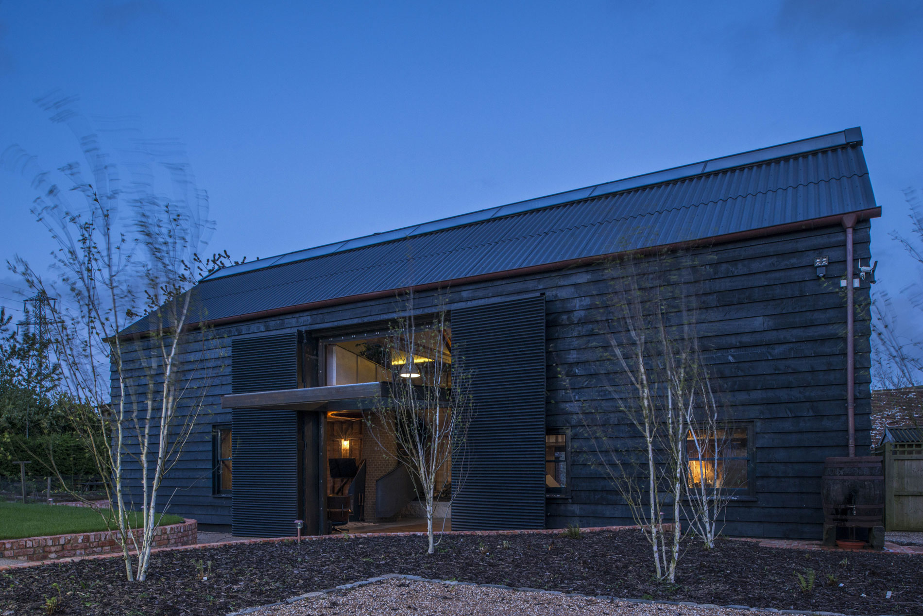 A Barn Transformed into a Beautiful Countryside Home in Folkestone, England by Liddicoat & Goldhill (34)