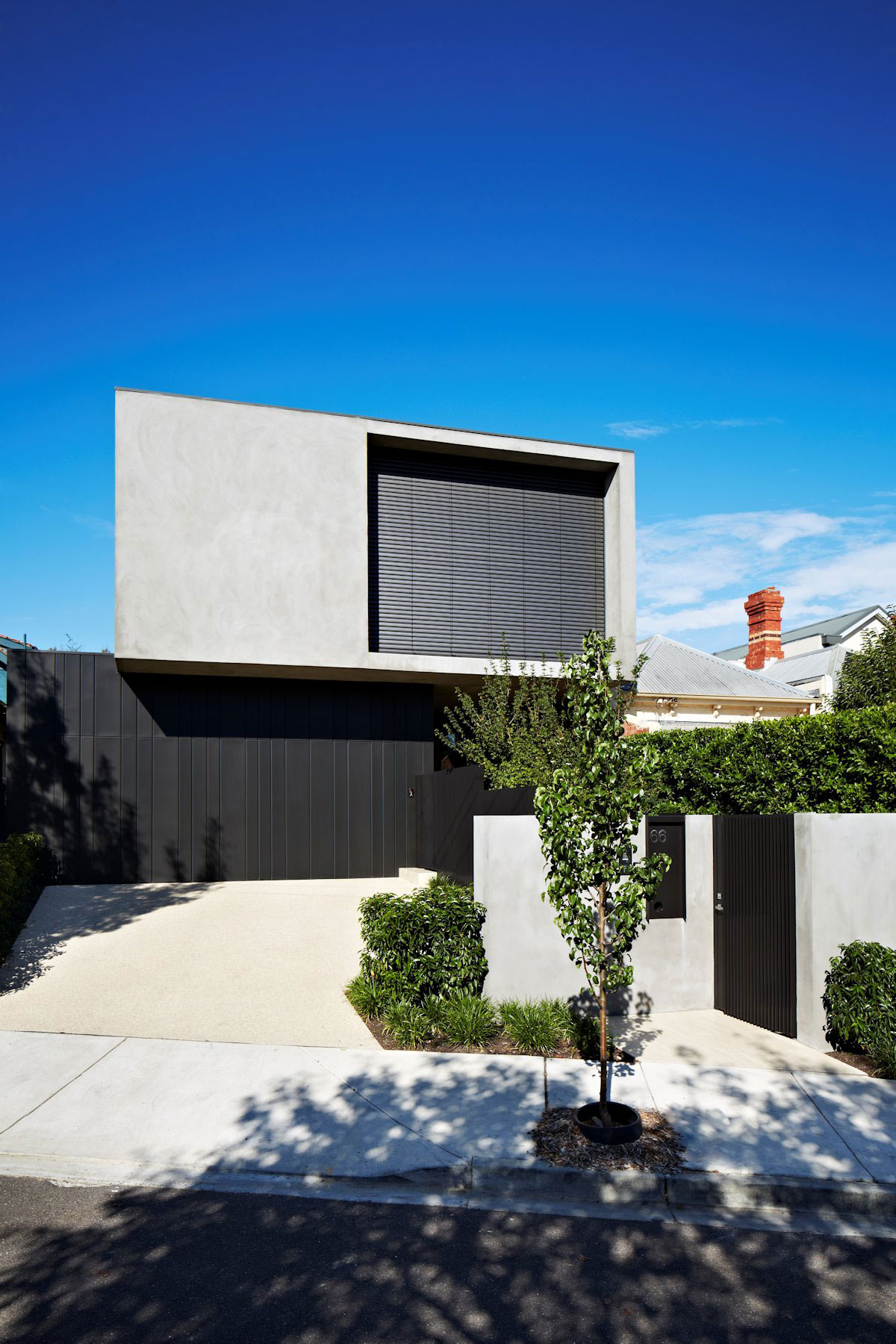 A Beautiful Contemporary Home with Industrial and Warm Interiors in South Yarra by AGUSHI & WORKROOM Design (1)