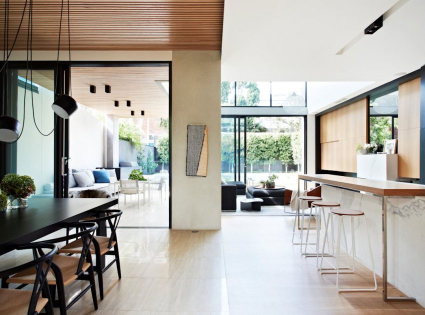 A Beautiful Contemporary Home with Industrial and Warm Interiors in South Yarra by AGUSHI & WORKROOM Design (17)