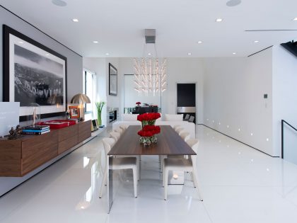 A Stylish and Beautiful Modern Home with Spectacular Views in Los Angeles by Ori Ayonmike (10)