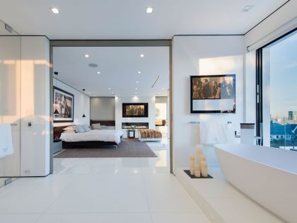 A Stylish and Beautiful Modern Home with Spectacular Views in Los Angeles by Ori Ayonmike (19)