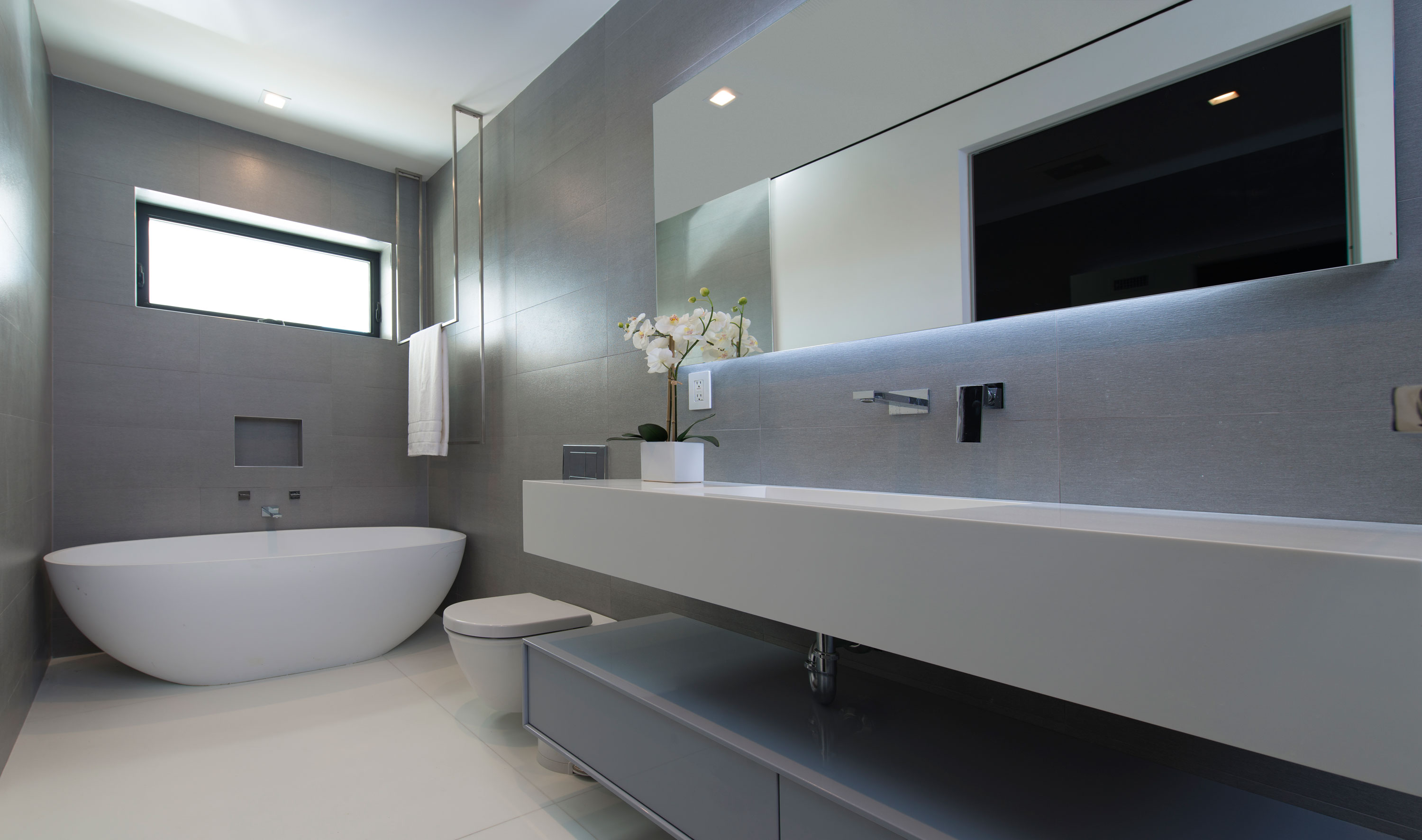 A Stylish and Beautiful Modern Home with Spectacular Views in Los Angeles by Ori Ayonmike (25)