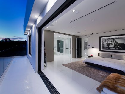 A Stylish and Beautiful Modern Home with Spectacular Views in Los Angeles by Ori Ayonmike (39)
