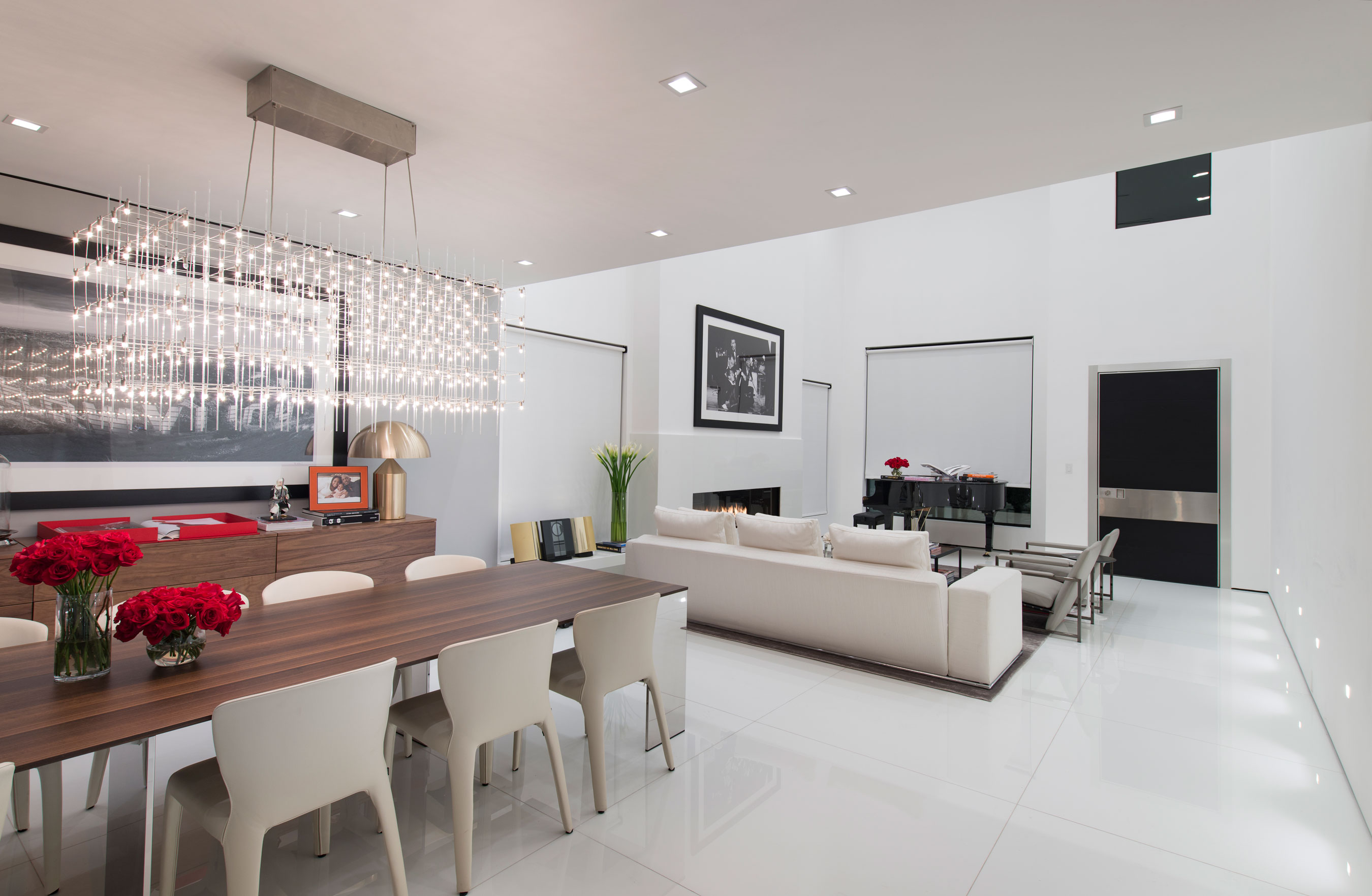 A Stylish and Beautiful Modern Home with Spectacular Views in Los Angeles by Ori Ayonmike (51)