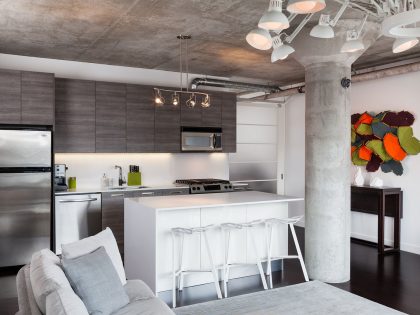 A Beautiful Modern Minimalist Loft Punctuated by Splash of Vibrant Color in Toronto by Rad Design Inc (4)