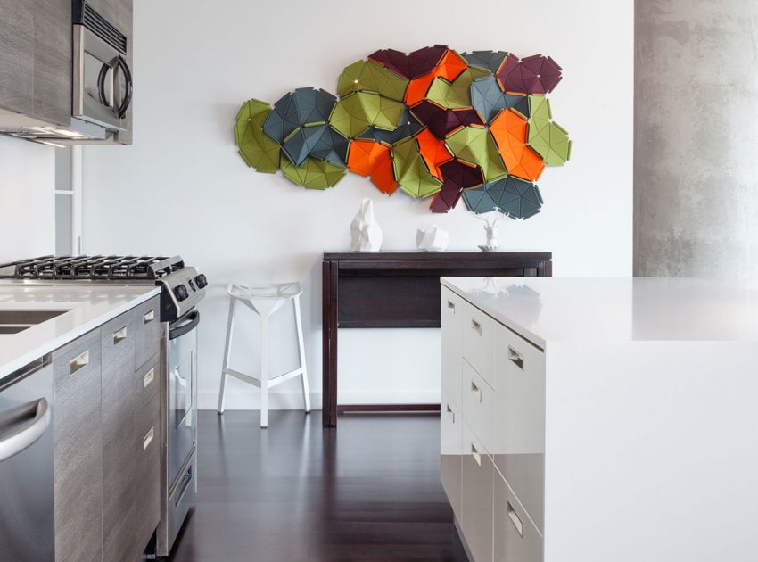 A Beautiful Modern Minimalist Loft Punctuated by Splash of Vibrant Color in Toronto by Rad Design Inc (5)