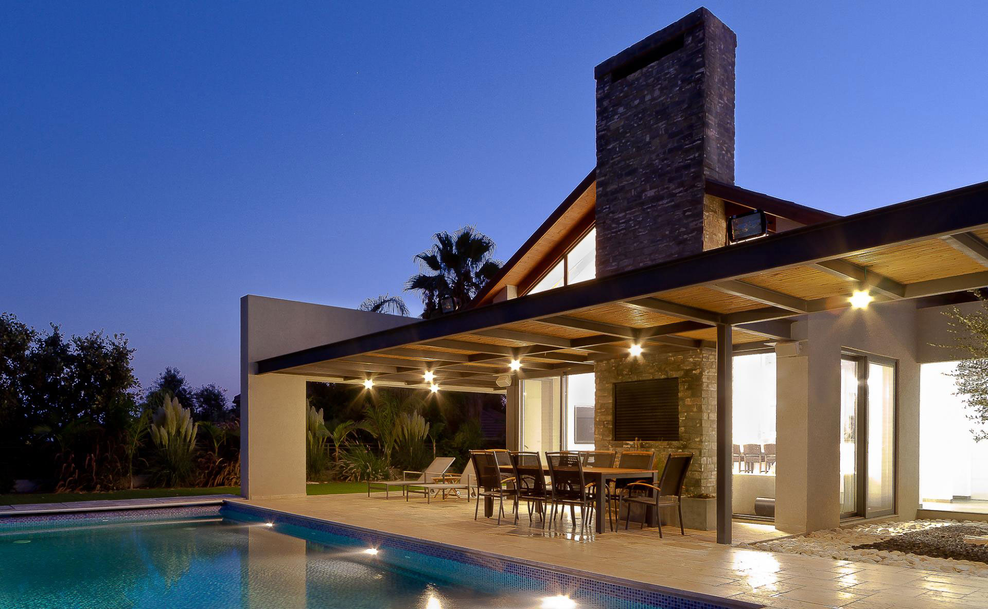 A Beautiful Contemporary Home with Classic Warm Elements and Interesting Views in Pardes Hanna by SaaB architects (24)