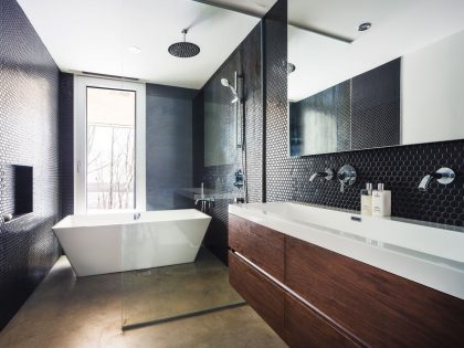 A Beautiful and Luminous Home Perched on the Snowy Terrain in Mansonville, Canada by MU Architecture (14)