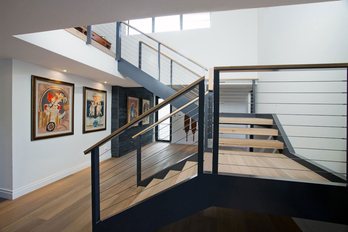 A Bright and Airy Modern Home with Overflowing Pool in Florida by SDH Studio (17)