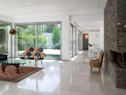 A Bright and Cozy Contemporary Family Home in Ramat HaSharon, Israel by Blumenfeld Moore Architects (1)