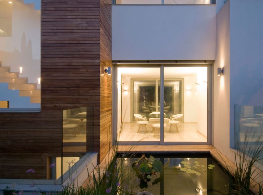 A Bright and Cozy Contemporary Family Home in Ramat HaSharon, Israel by Blumenfeld Moore Architects (18)
