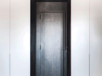 A Stylish and Playful Duplex Penthouse with Suspended Steel Staircase in Tel Aviv by Toledano +Architects (5)