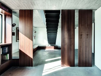 A Stylish and Playful Duplex Penthouse with Suspended Steel Staircase in Tel Aviv by Toledano +Architects (8)