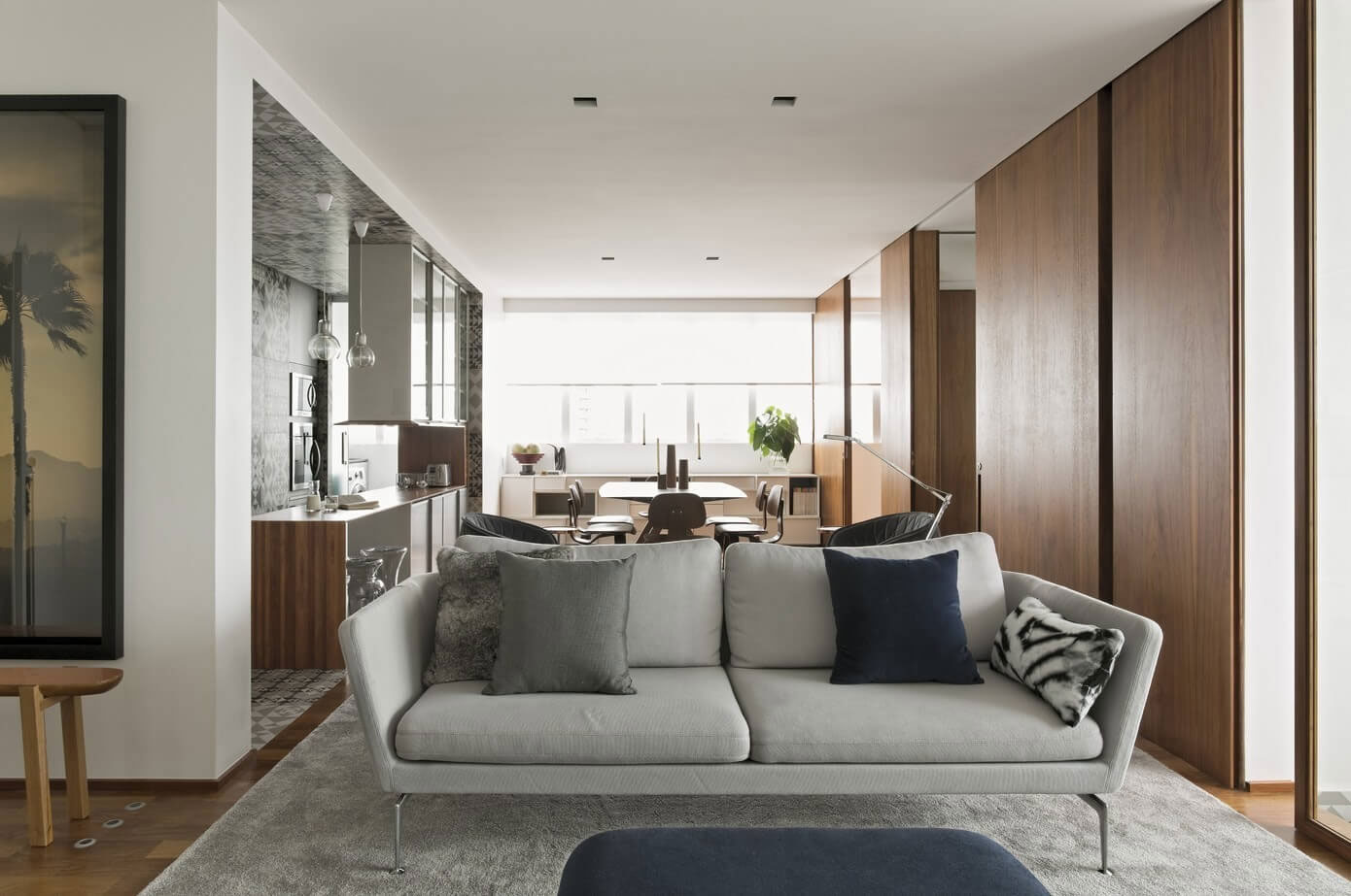 A Chic and Sophisticated Contemporary Apartment in São Paulo by Diego Revollo Arquitetura (7)