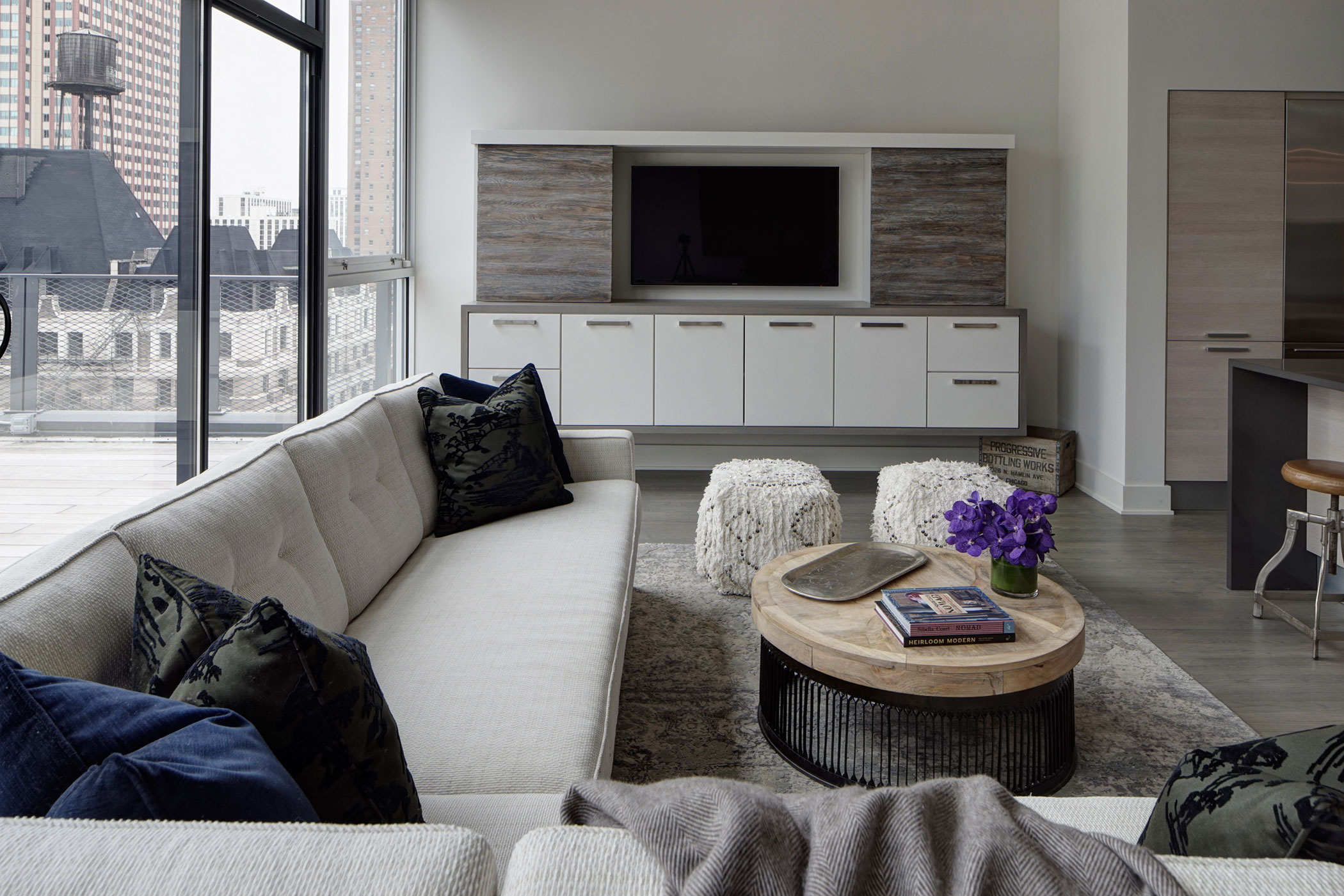 A Chic and Stylish Apartment Blends Rustic and Modern Details in Chicago by LG Interiors (1)