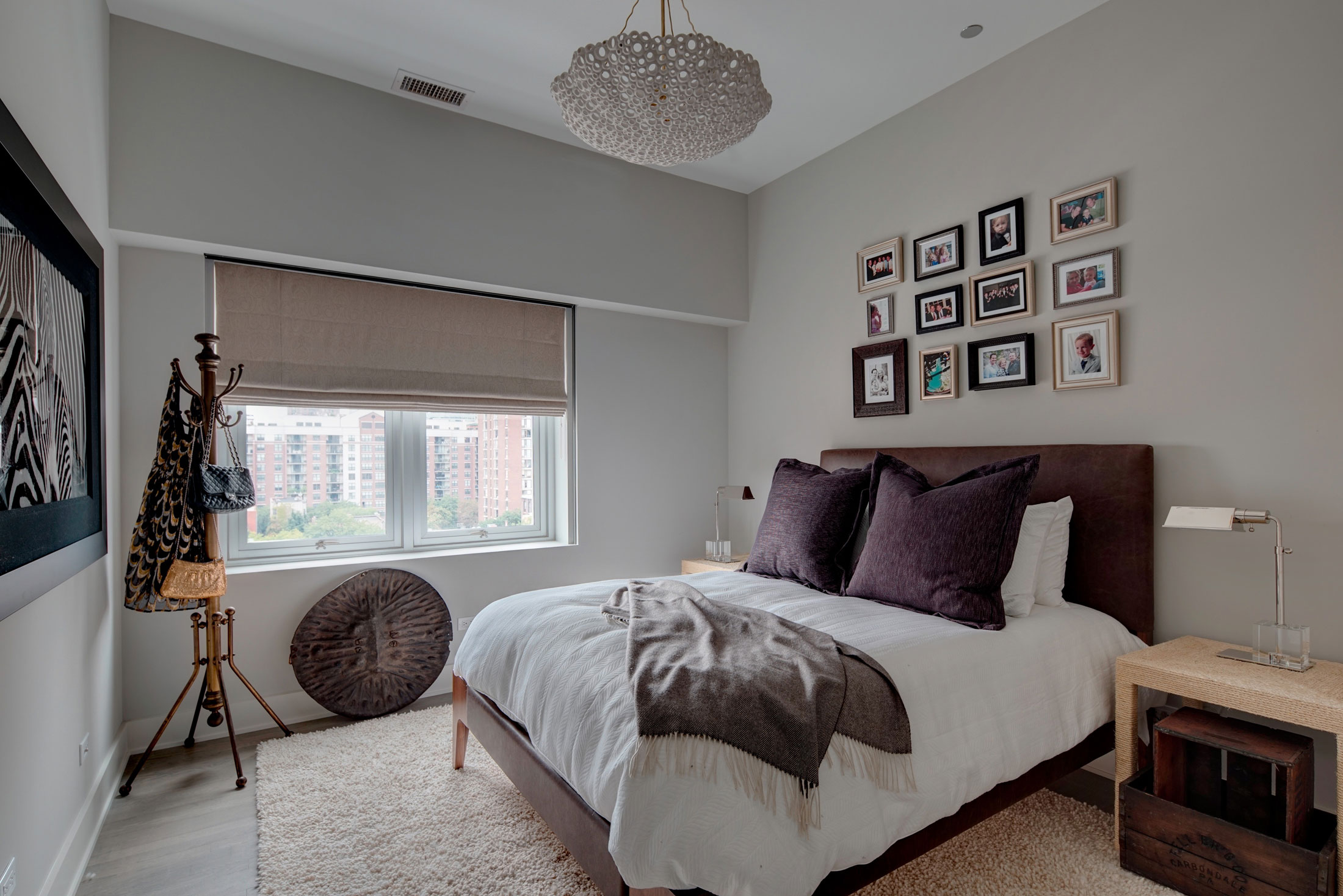 A Chic and Stylish Apartment Blends Rustic and Modern Details in Chicago by LG Interiors (10)