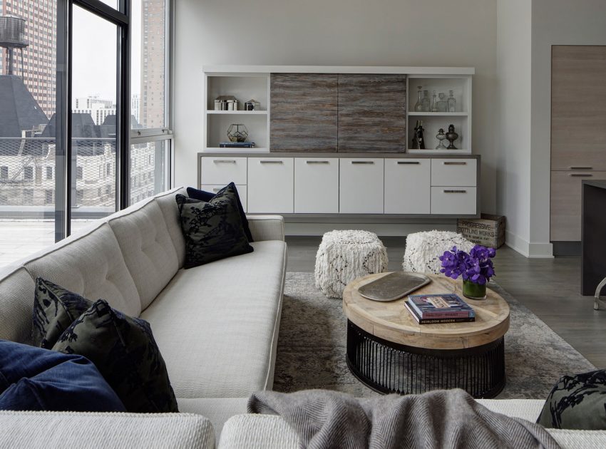 A Chic and Stylish Apartment Blends Rustic and Modern Details in Chicago by LG Interiors (2)