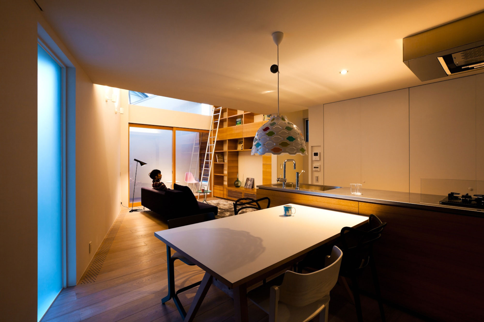 A Colorful Contemporary Home with Splashes of Bold Accents in Nagoya by Atelier Tekuto (11)