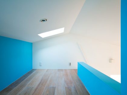 A Colorful Contemporary Home with Splashes of Bold Accents in Nagoya by Atelier Tekuto (15)