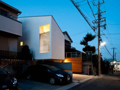 A Colorful Contemporary Home with Splashes of Bold Accents in Nagoya by Atelier Tekuto (22)