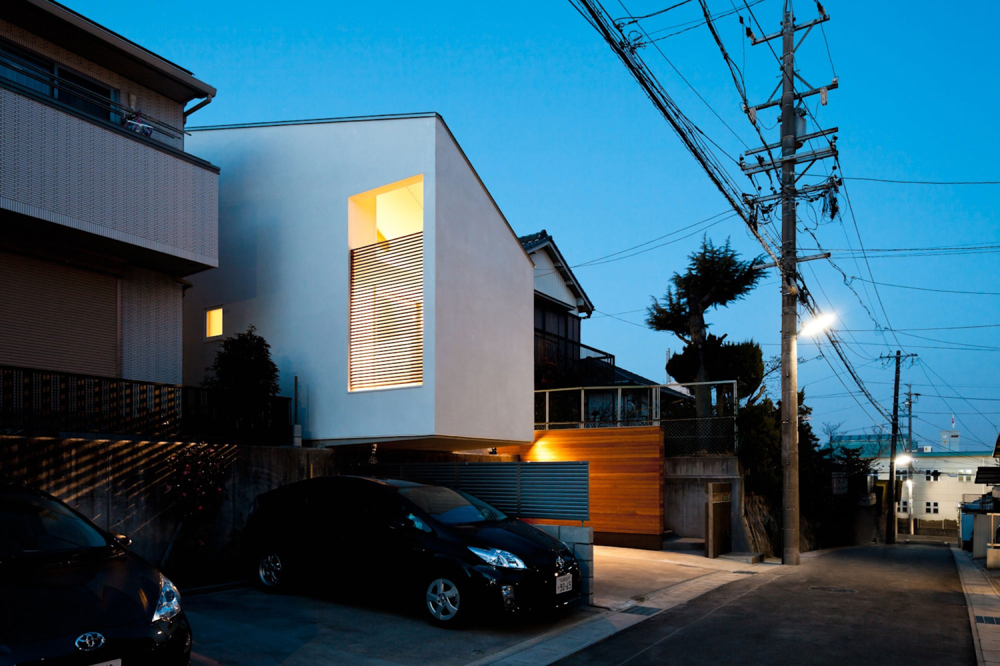 A Colorful Contemporary Home with Splashes of Bold Accents in Nagoya by Atelier Tekuto (22)