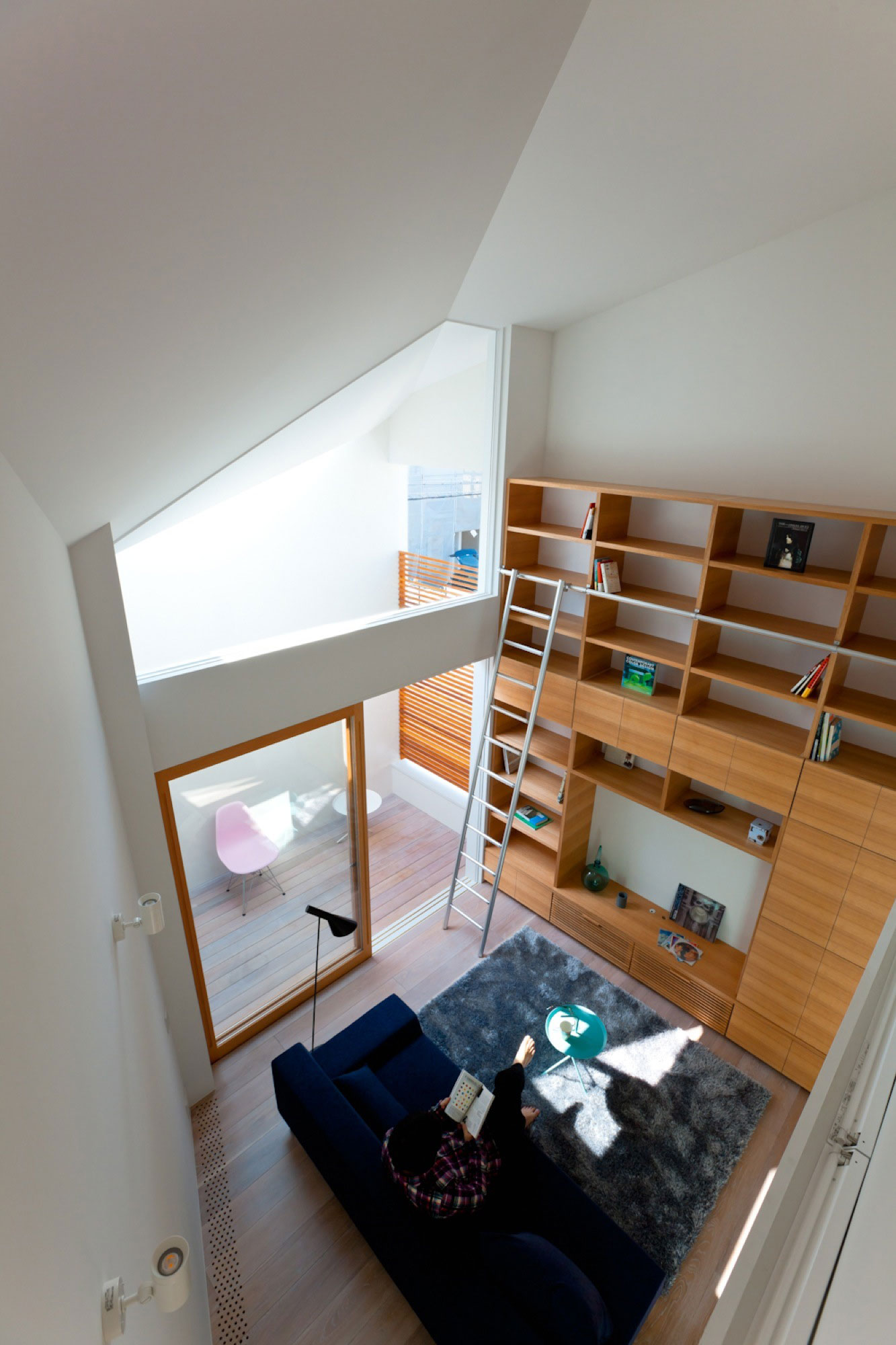 A Colorful Contemporary Home with Splashes of Bold Accents in Nagoya by Atelier Tekuto (6)