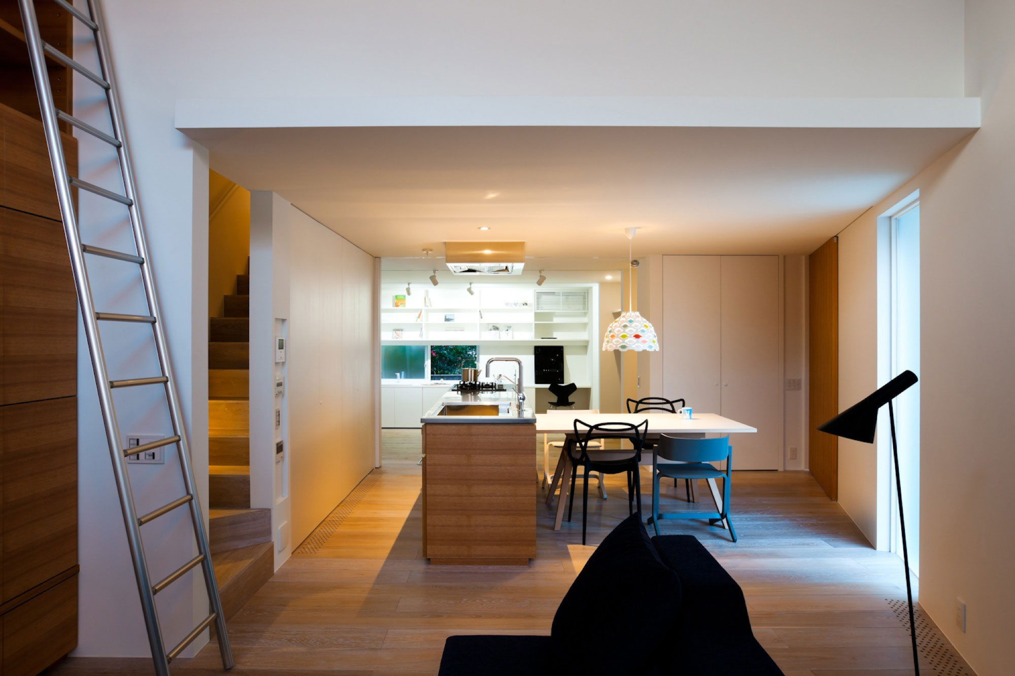 A Colorful Contemporary Home with Splashes of Bold Accents in Nagoya by Atelier Tekuto (9)